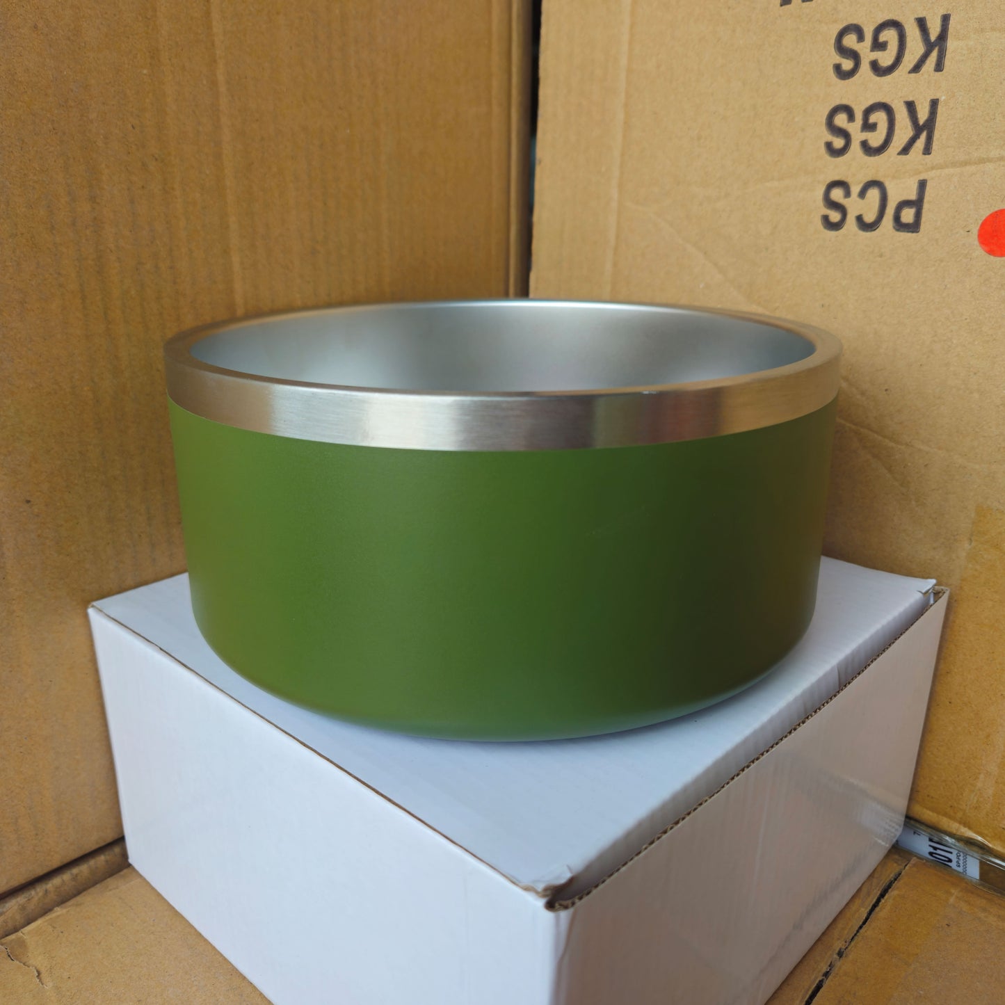 64oz Double Wall Insulated Stainless Steel Dog Food Bowl